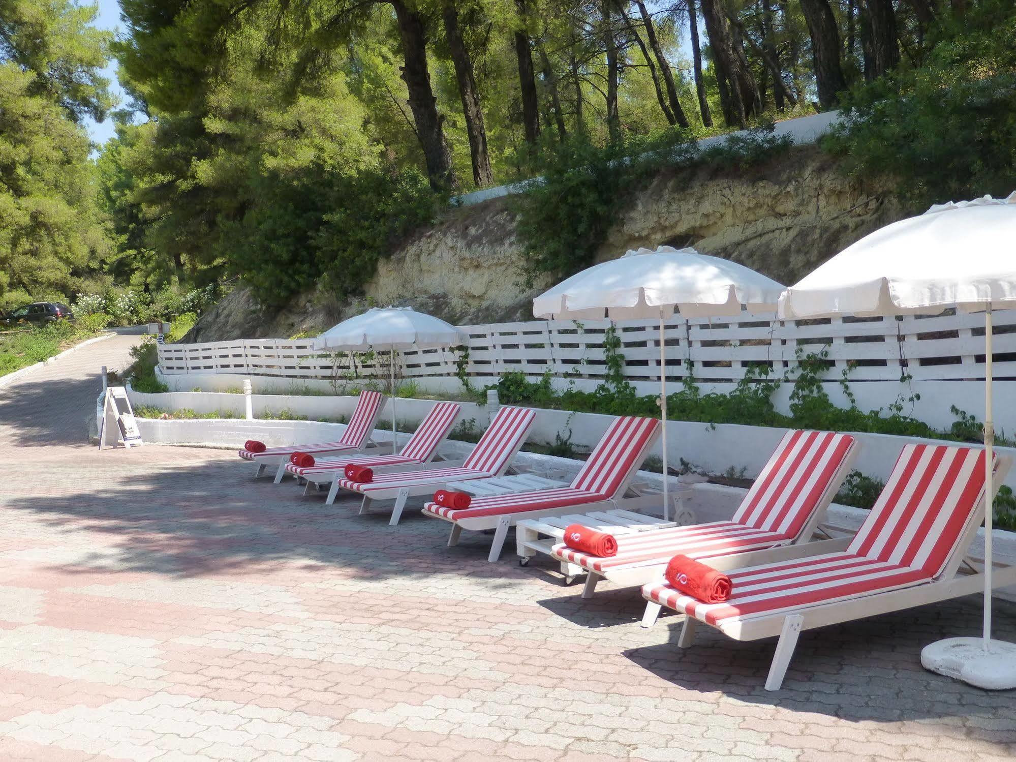 Dryades Hotel Siviri Luaran gambar