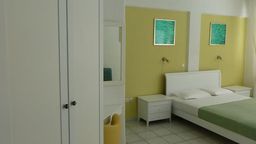 Dryades Hotel Siviri Luaran gambar