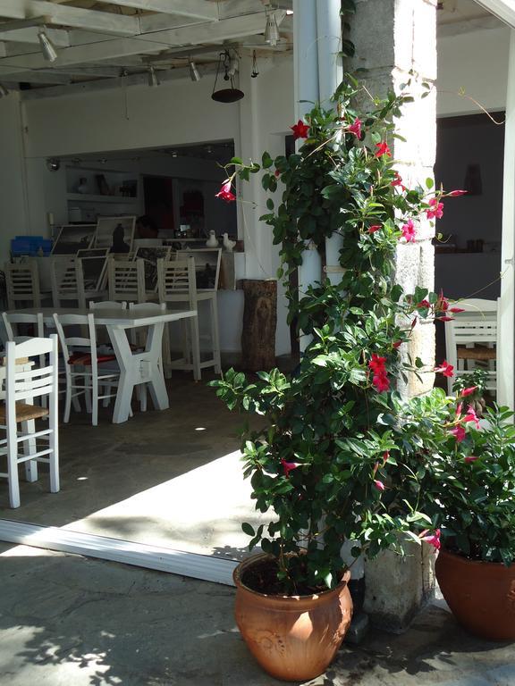 Dryades Hotel Siviri Luaran gambar